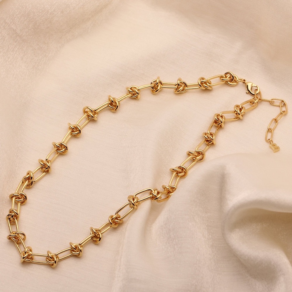 Thick Chain Necklace - Picture 2 of 5